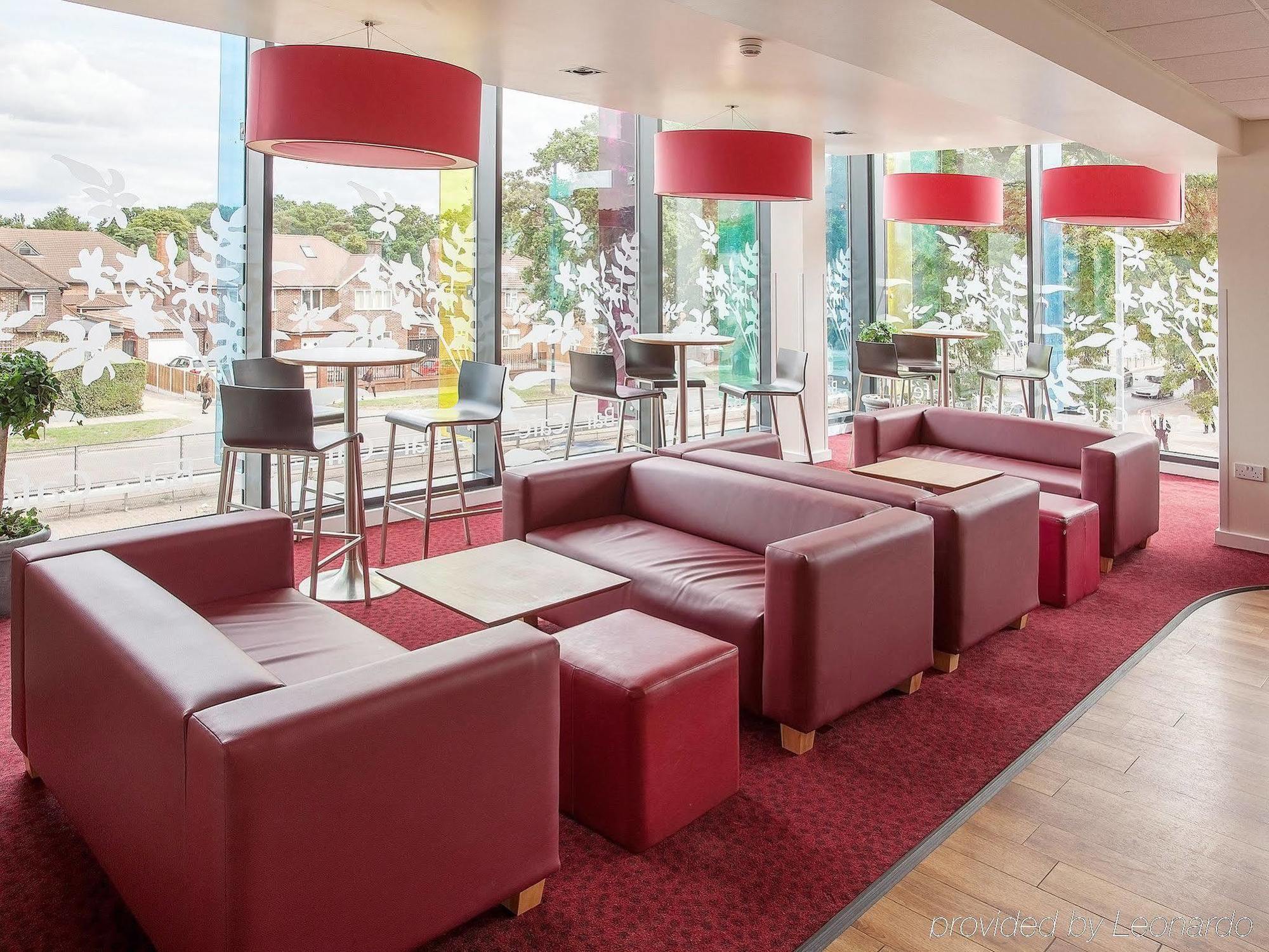 Ibis Budget London Heathrow Central Cranford Exterior photo